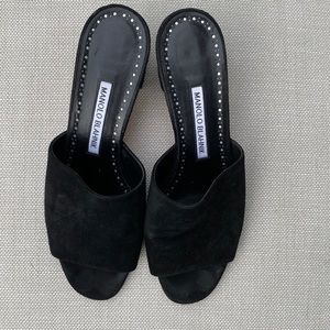 Manolo blahnik mules